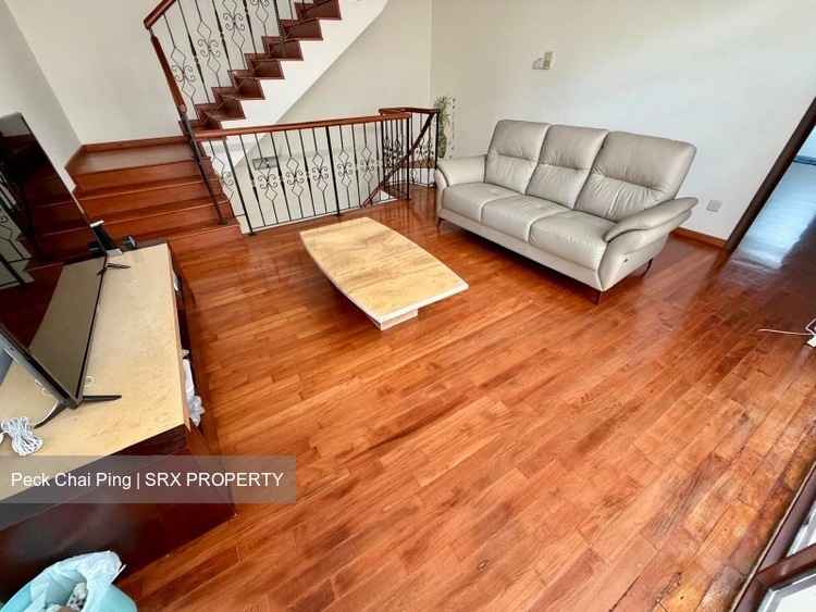 Phillips Avenue (D19), Semi-Detached #572385881